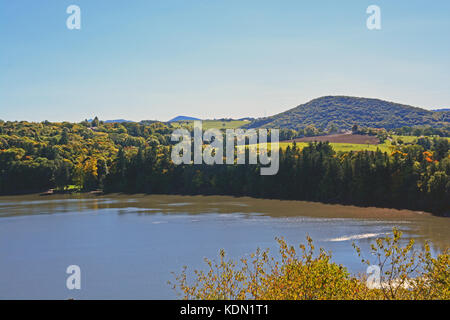 Gour de Tazenat, Charbonnières-les-Vieilles, Puy de Dome, Auvergne Rhône-Alpes, Frankreich Stockfoto