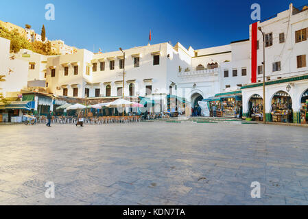 Moulay Idriss Zerhoun, Marokko - Jan 16, 2017: Blick auf den Platz Moulay Idriss 1er. Heilige Stadt Moulay Idriss Zerhoune Stockfoto