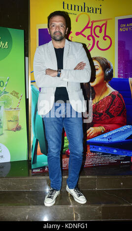 Mumbai, Indien. 14 Okt, 2017. indischen Filmproduzenten Atul Kasbekar am Anhänger Start von seinem bevorstehenden Film "tumhari Sulu' an cinepolis Kino, andheri in Mumbai. Credit: Azhar Khan/Pacific Press/alamy leben Nachrichten Stockfoto