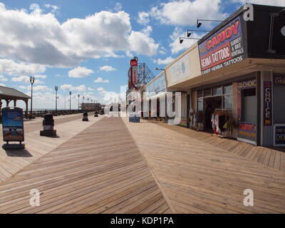 Nachsaison auf der Promenade in Seaside Heights in New Jersey wieder aufgebaut nach Superstorm Sandy im Jahr 2012. Stockfoto