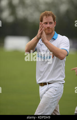 Wellington, FL - 04. MAI: Prince Harry nimmt am Sentebale Polo Cup Teil, Der Von Royal Salute World Polo präsentiert wird und auf der Valiente Polo Farm In Wellington Florida Mit Prinz Harry am 4. Mai 2016 in Wellington, Florida, veranstaltet wird. Personen: Prince Harry Transmission Ref: FLXX Credit: Hoo-Me.com/MediaPunch ***NO UK*** Stockfoto