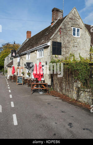 Das Bell Inn Wylye, Warminster, Wiltshire, England, Großbritannien Stockfoto