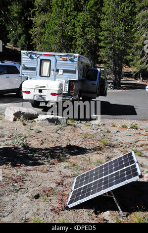 Mt. Lassen Volcanic National Park overs Besucher einige der landesweit schönsten, malerische Ausblicke! Kings Creek, Solar Panel laden Stockfoto