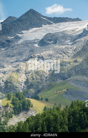 In der Seilbahn La Grave, Frankreich, Europa. Stockfoto