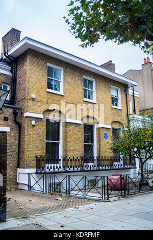 Blaue Plakette auf georgische Villa, dem ehemaligen Zuhause von Sir Joseph Bazalgette, Hamilton Terrace, London NW8, England Stockfoto