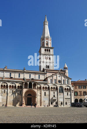 Duomo (Kathedrale) mit Torre Ghirlandina (Kirchturm), Piazza Grande, Modena, Italien Stockfoto