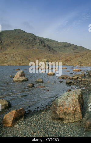 Lake District, Mountain Tarn, Hebel wasser Coniston Tal Stockfoto