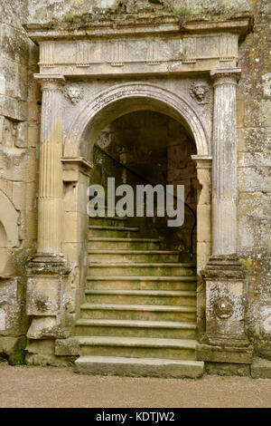 Old Wardour Castle, in der Nähe von Salisbury in Wiltshire, Großbritannien. Stockfoto