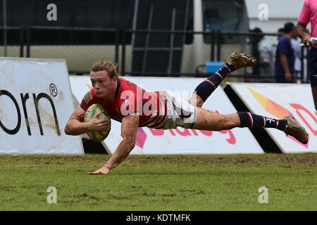 Colombo, Sri Lanka. 15 Okt, 2017. ? Ryan meacheam von hong kong Scores ein versuchen Sie, während der Asien Rugby Männer sevens 2017 Match zwischen Hongkong und Taiwan an der Rennstrecke Boden am 15. Oktober 2017 in Colombo, Sri Lanka. Credit: musthaq thasleem/Pacific Press/alamy leben Nachrichten Stockfoto