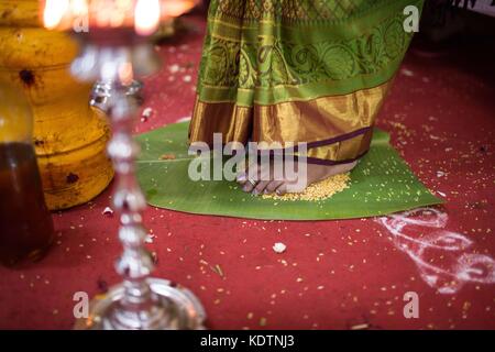 Indische Hochzeitsrituale, Innenaufnahmen Stockfoto