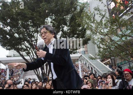 Oktober 14, 2017, Shinjuku, Tokyo, Japan: karikaturist yoshinori Kobayashi, während politische Kundgebung konstitutionellen demokratischen Partei in Shinjuku, Tokyo zu unterstützen. Stockfoto