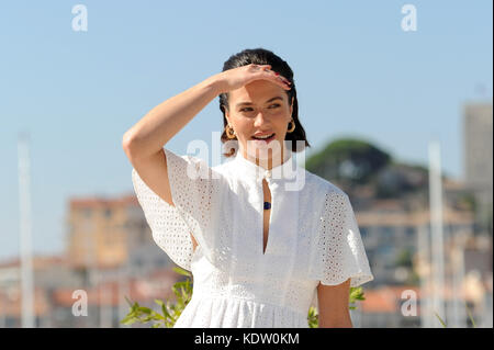 Cannes, Frankreich. 16 Okt, 2017. Fotoshooting 'Huren' dargestellt: Jessica braun Findlay Credit: unabhängige Fotoagentur/alamy leben Nachrichten Stockfoto