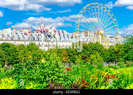 Tuileries Garden an einem schönen sonnigen Sommertag Stockfoto