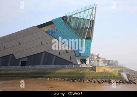 Blick auf das Tief, das große Aquarium am Ufer des Humber River in Hull yorkshire Stockfoto