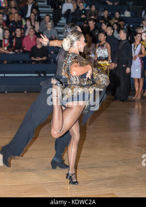 Latin Ballroom Tänzer bei den internationalen Meisterschaften, Brentwood Stockfoto