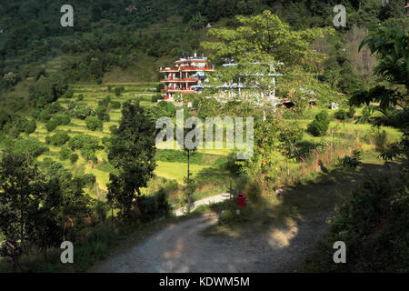 NEPAL. POKHARA - 28. OKTOBER 2016 : Hotel Green Hills in Sedi Bagar am Stadtrand von Pokhara. Pokhara zweitwichtigste und größte Stadt der NEP Stockfoto