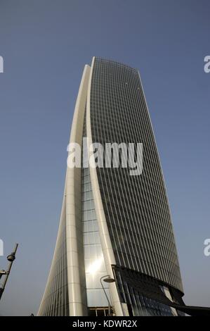 Mailand (Italien) CityLife Bezirk, Hadid Turm (Mailand Hauptsitz der Generali Assicurazioni), der verdreht Man Stockfoto