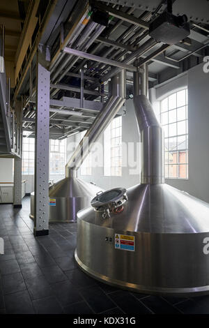 Robinsons Brauerei in Stockport brauen die erste Produktion von LÖWENHERZ für Brookfield Brauerei Bier brauen Bildung Stockfoto