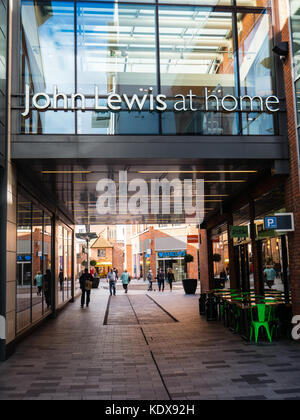 John Lewis zu Hause lagern, Newbury, Berkshire, England Stockfoto