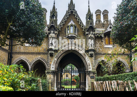 Eingang zu Holly Dorf in Highgate, nördlich von London, England, Großbritannien Stockfoto