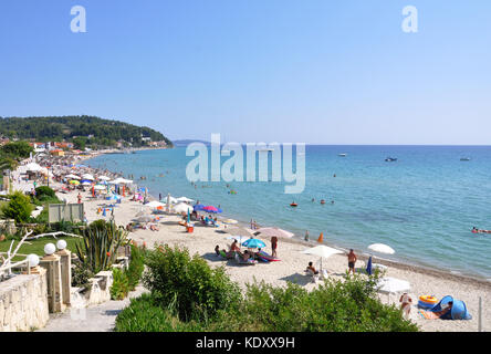Strand von Dorf siviri in Halbinsel Kassandra chalkidiki Griechenland Stockfoto