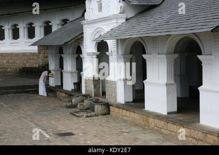 Dambulla Höhlentempel in der Zentralprovinz Sri Lankas - Dambulla Cave Temple in der zentralen Provinz von Sri Lanka Stockfoto