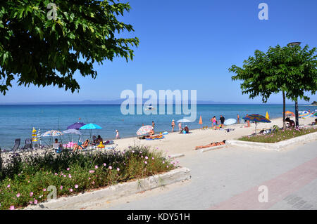 Strand von Dorf Polychrono in Halbinsel Kassandra chalkidiki Griechenland Stockfoto