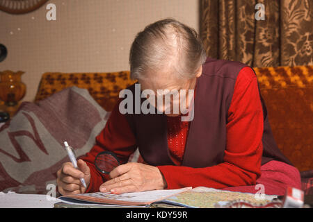 Ältere Frauen entspannen Stockfoto