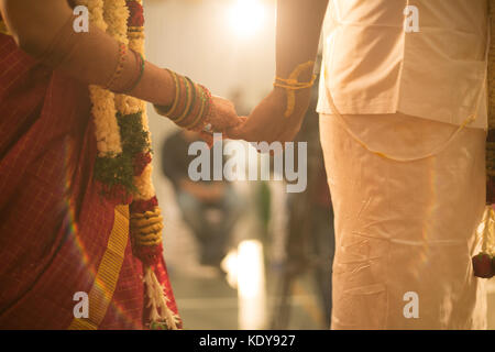 Indische Hochzeitsrituale, Feier der Ehe im indischen Stil Stockfoto