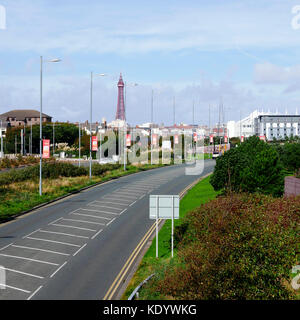 Meer weg und Blackpool Football Club Boden auf, Blackpool, Lancashire, Großbritannien Stockfoto