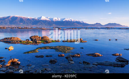 Sonnenaufgang in der Nähe von Kaikoura, Südinsel, Neuseeland Stockfoto