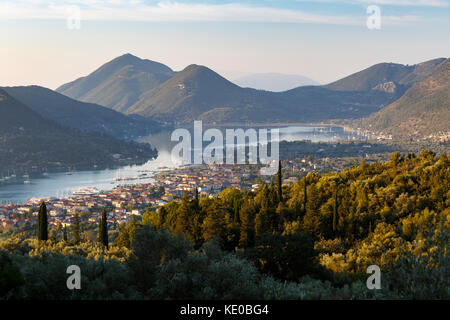 Das Dorf Nydri auf Lefkada Insel in Griechenland. Stockfoto