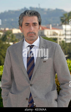 Cannes, Frankreich. Oktober 2017. Erkan Petekkaya posiert während einer Fotozelle anlässlich der MIPCOM, International Film and Program Market for Television, Video, Cable and Satellite, am 2017/10/17 in Cannes, Frankreich Credit: Andia/Alamy Live News Stockfoto