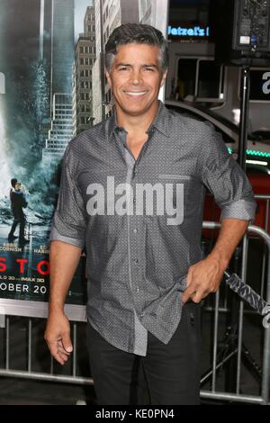 Los Angeles, Ca, USA. 16 Okt, 2017. Esai Morales in der Ankunftshalle für geostorm Premiere, tcl Chinese Theatre (ehemals das grauman), Los Angeles, Ca 16. Oktober 2017. Credit: priscilla Grant/Everett collection/alamy leben Nachrichten Stockfoto