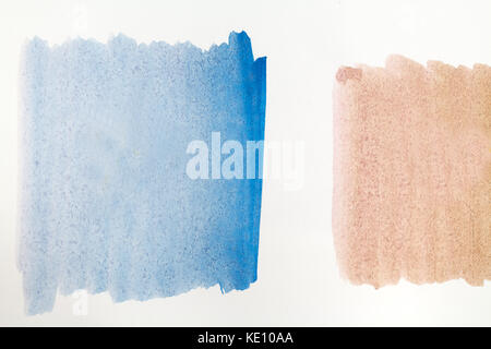 Braun und Blau Aquarell Textur auf weißem Hintergrund Stockfoto