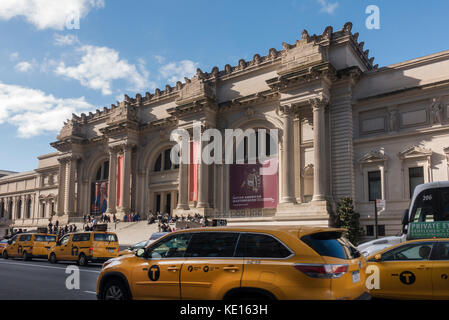 Vordereingang des Metropolitan Museum of Art Manhattan NYC Stockfoto