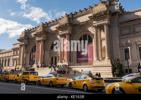 Vordereingang des Metropolitan Museum of Art Manhattan NYC Stockfoto