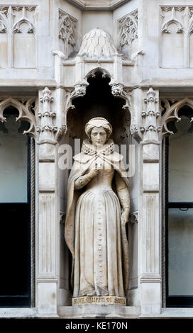 London, England, Großbritannien. Statue: Mary Queen of Scots (1905) im Mary Queen of Scots House, 143 Fleet Street, EC4 Stockfoto