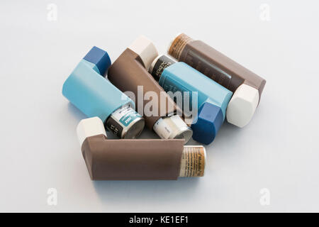 Salbutamol und Beclazone Inhalatoren für die Behandlung von Asthma Sufferers Stockfoto