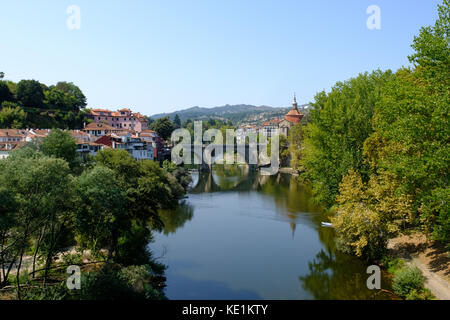 Ponte São Gonçalo - Brücke in Amarante über den Fluss Tamega, Portugal Stockfoto