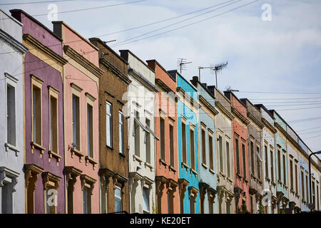 Richmond St terrassierten Viktorianischen Gehäuse auf steilen Straßen an Totterdown eine Innere Vorstadt etwas außerhalb von Bristol City Centre Stockfoto