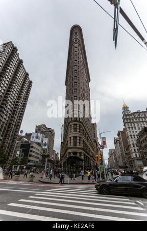 Blick auf Flatiron Building in Manhattan, NY Stockfoto