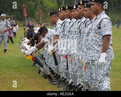 Silent bohren Ausstellung von Royal Malaysian Navy team von lumut Basis in Malaysia. Stockfoto