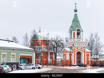 Hamina/Finnland - Dezember 13, 2014: Kirche St. Petrus und St. Paulus. wurde im Jahr 1837 erbaut, von italienisch-französischen Architekten Louis Visconti. gewöhnlichen Stockfoto