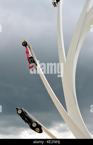 Das Bernie Ecclestone Skulptur am Goodwood Festival 2017 der Geschwindigkeit. Stockfoto