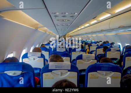 Delhi, Indien - 19. September 2017: Innenansicht der Economy-Klasse Sitz in Air India a320. ai ist ein Mitglied der Star Alliance, in Indien Stockfoto