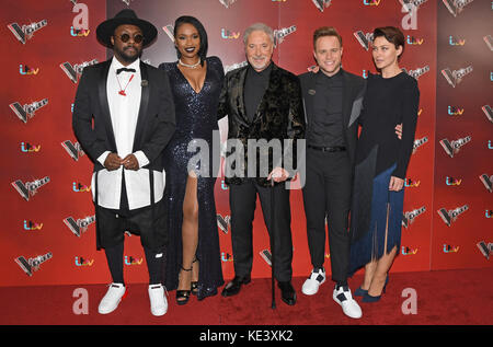 Will.i.am, Jennifer Hudson, Tom Jones, Olly Murs und Emma Willis am Dock 10 in Media City UK für The Voice UK Photocall, Manchester Stockfoto