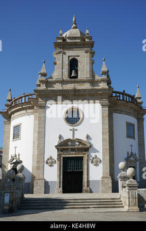 Barocke Kirche von Bom Jesus Da Cruz in der Innenstadt von Barcelos, Portugal, Europa Stockfoto
