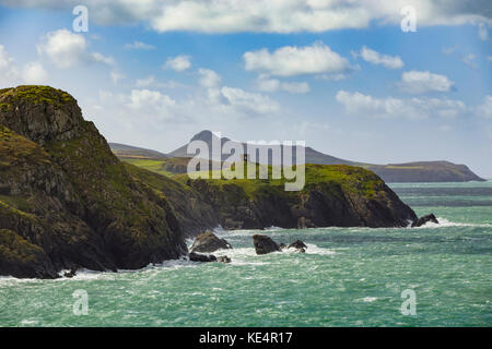 Abereiddy Turm aus Traeth Llyfn Bay. Stockfoto