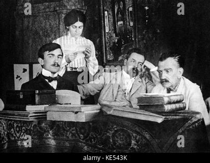 Szymanowski, Karol an Tymoszowka 1904 (im Bild links) mit Stanislawa (Schwester), Gustav Neuhaus und Stanislaw Szymanowski. Der polnische Komponist, 6. Oktober 1882 bis 28. März 1937. Stockfoto